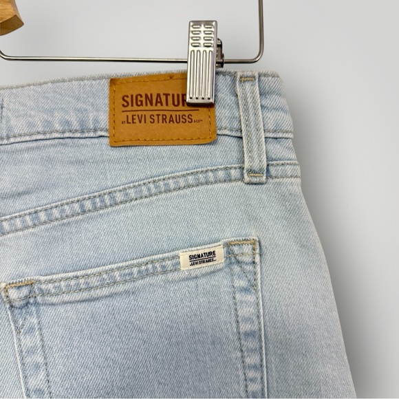 LEVI’S Signature Women's Heritage High-Rise Wide Leg Jeans Sz 28 - Picture 7 of 14